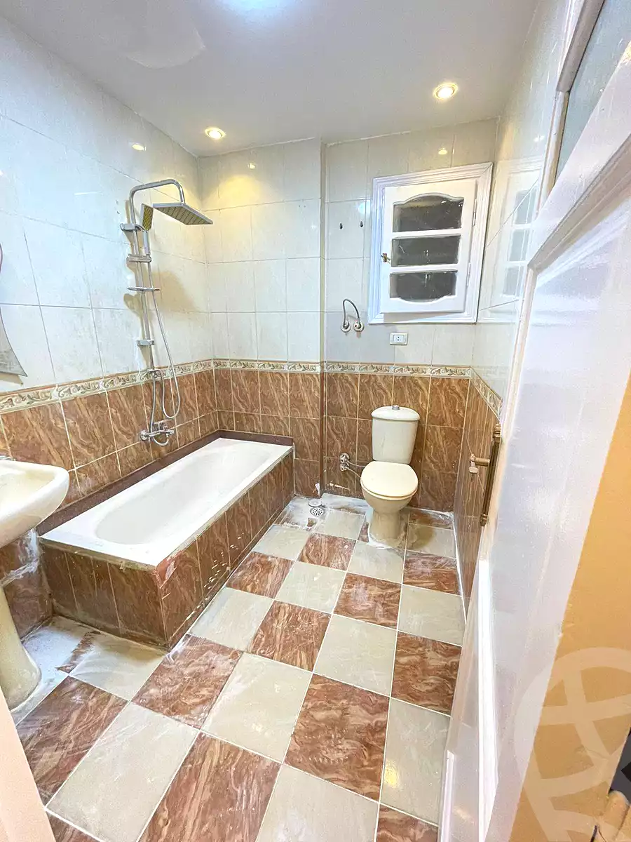 https://aqarmap.com.eg/ar/listing/6772574-for-sale-alexandria-sydy-bshr-sydy-bshr-bhry-gamal-abd-el-nasir-st
