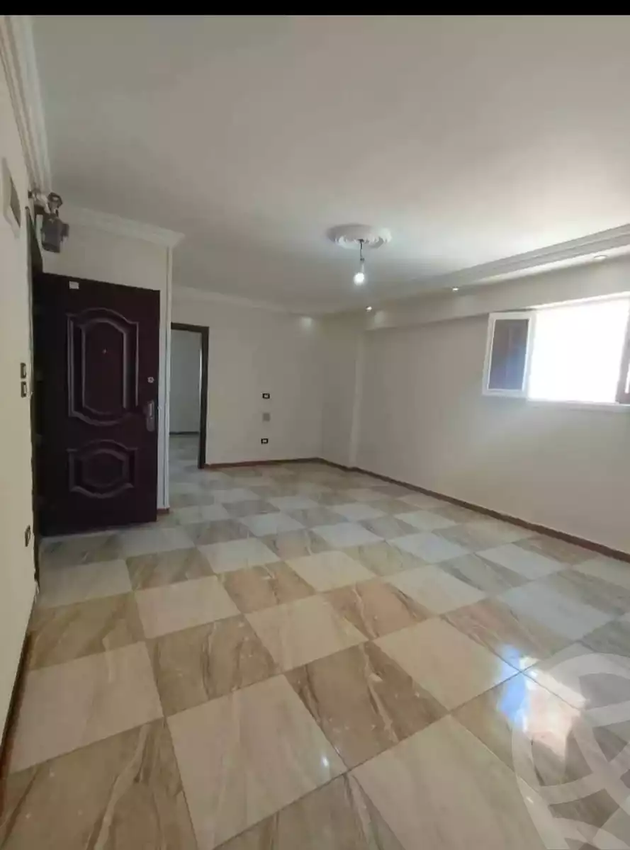https://aqarmap.com.eg/ar/listing/6772586-for-rent-alexandria-new-miami-eskot