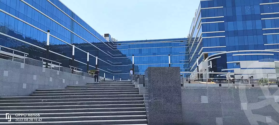 https://aqarmap.com.eg/en/listing/6773362-for-sale-cairo-new-cairo-compounds-tryfywm-skwyr-mwl-nm-llttwyr