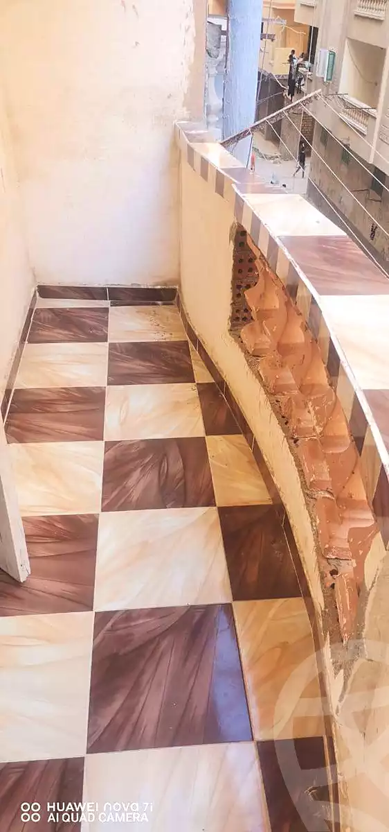 https://aqarmap.com.eg/ar/listing/6773546-for-sale-alexandria-l-jmy-lbytsh-el-hanafeya-st