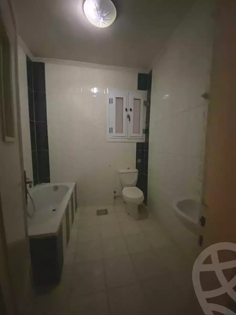 https://aqarmap.com.eg/en/listing/6774995-for-sale-alexandria-l-jmy-lbytsh-mecca-st