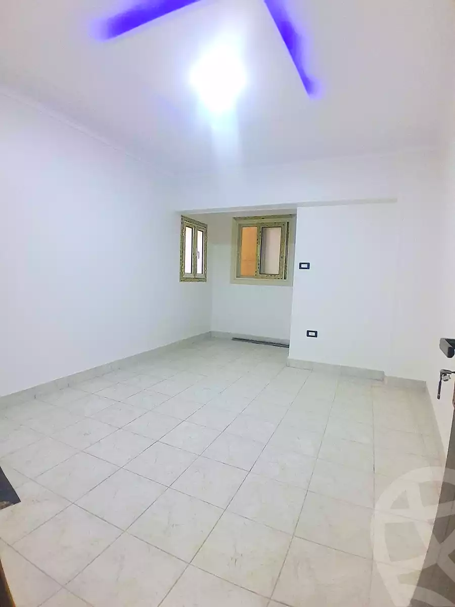 https://aqarmap.com.eg/ar/listing/6775093-for-sale-alexandria-el-mandara-alex-el-mandara-bahri-sidi-kamal-st