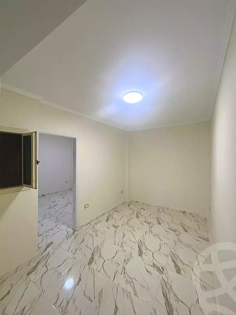 https://aqarmap.com.eg/ar/listing/6775127-for-sale-alexandria-sydy-bshr-sydy-bshr-bhry-shr-mhmwd-l-yswy