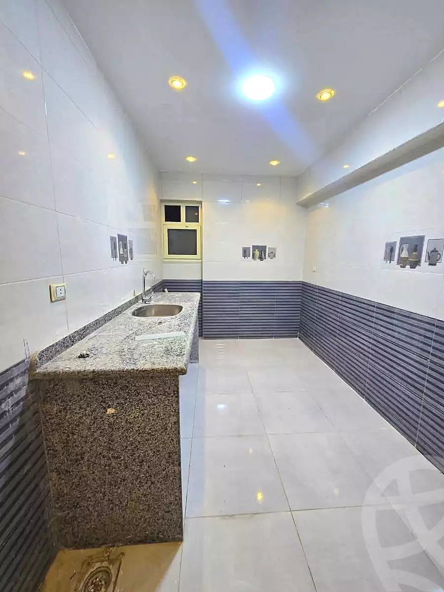 https://aqarmap.com.eg/en/listing/6775128-for-sale-alexandria-el-mandara-alex-el-mandara-bahri