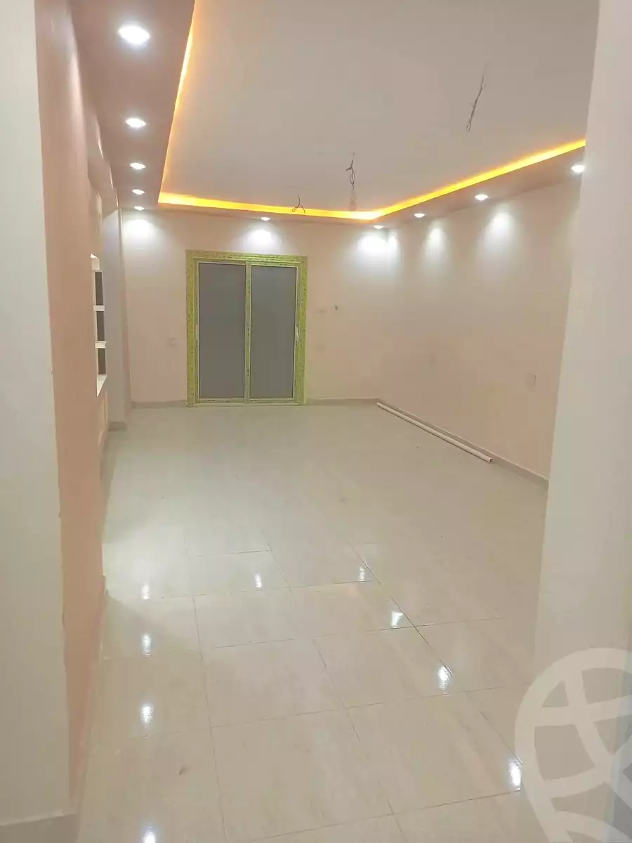 https://aqarmap.com.eg/ar/listing/6775639-for-rent-cairo-helwan-zou-el-fekar-basha-st