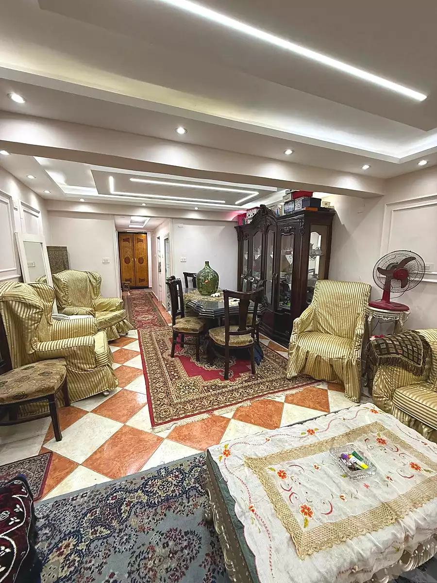 https://aqarmap.com.eg/ar/listing/6777992-for-sale-alexandria-miami-shr-jml-bd-lnsr