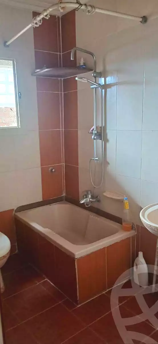 https://aqarmap.com.eg/ar/listing/6778655-for-sale-alexandria-l-jmy-lbytsh-ain-shams-st