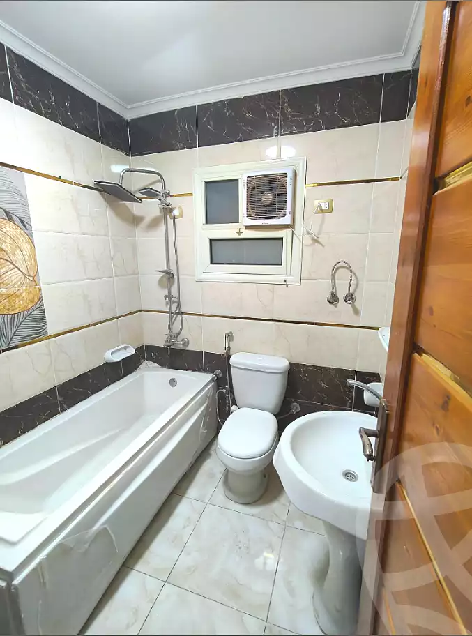 https://aqarmap.com.eg/en/listing/6779027-for-sale-cairo-elnozha-Streettt-27