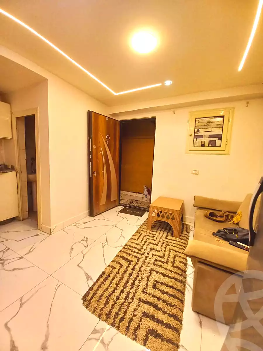 https://aqarmap.com.eg/ar/listing/6779847-for-rent-cairo-6th-of-october-el-ahyaa-neighborhood-1st-al-maahad