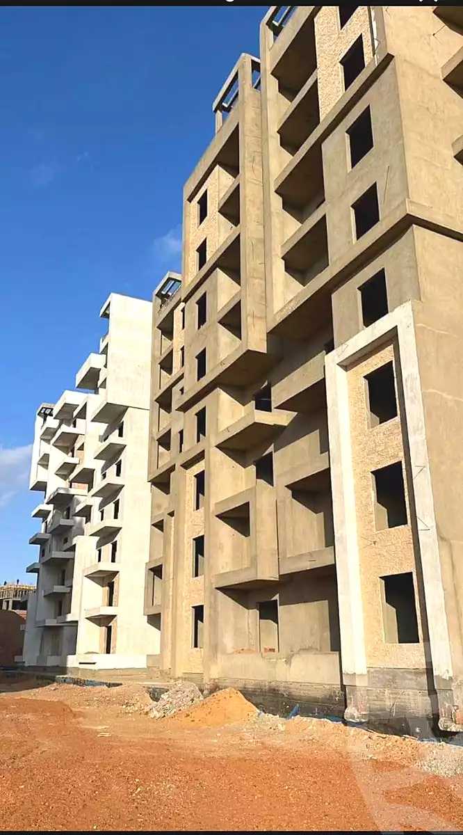 https://aqarmap.com.eg/en/listing/6780464-for-sale-cairo-new-administrative-capital-r8-mynwrk