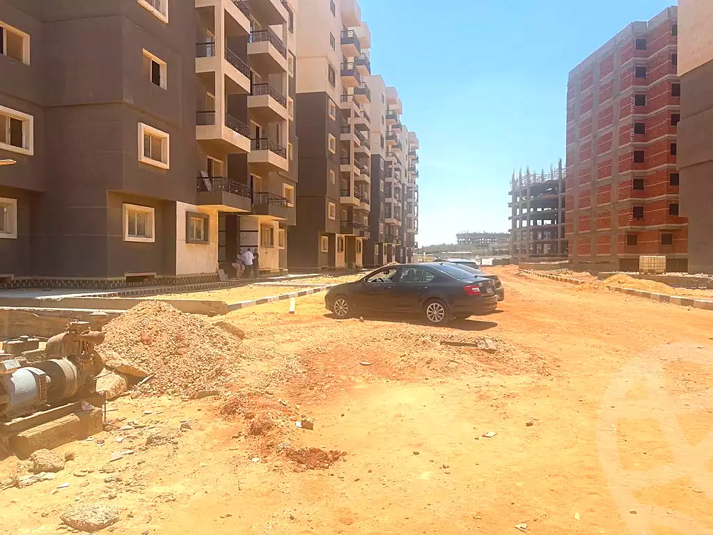 https://aqarmap.com.eg/en/listing/6780688-for-sale-cairo-new-administrative-capital-r7-kmbwnd-stw
