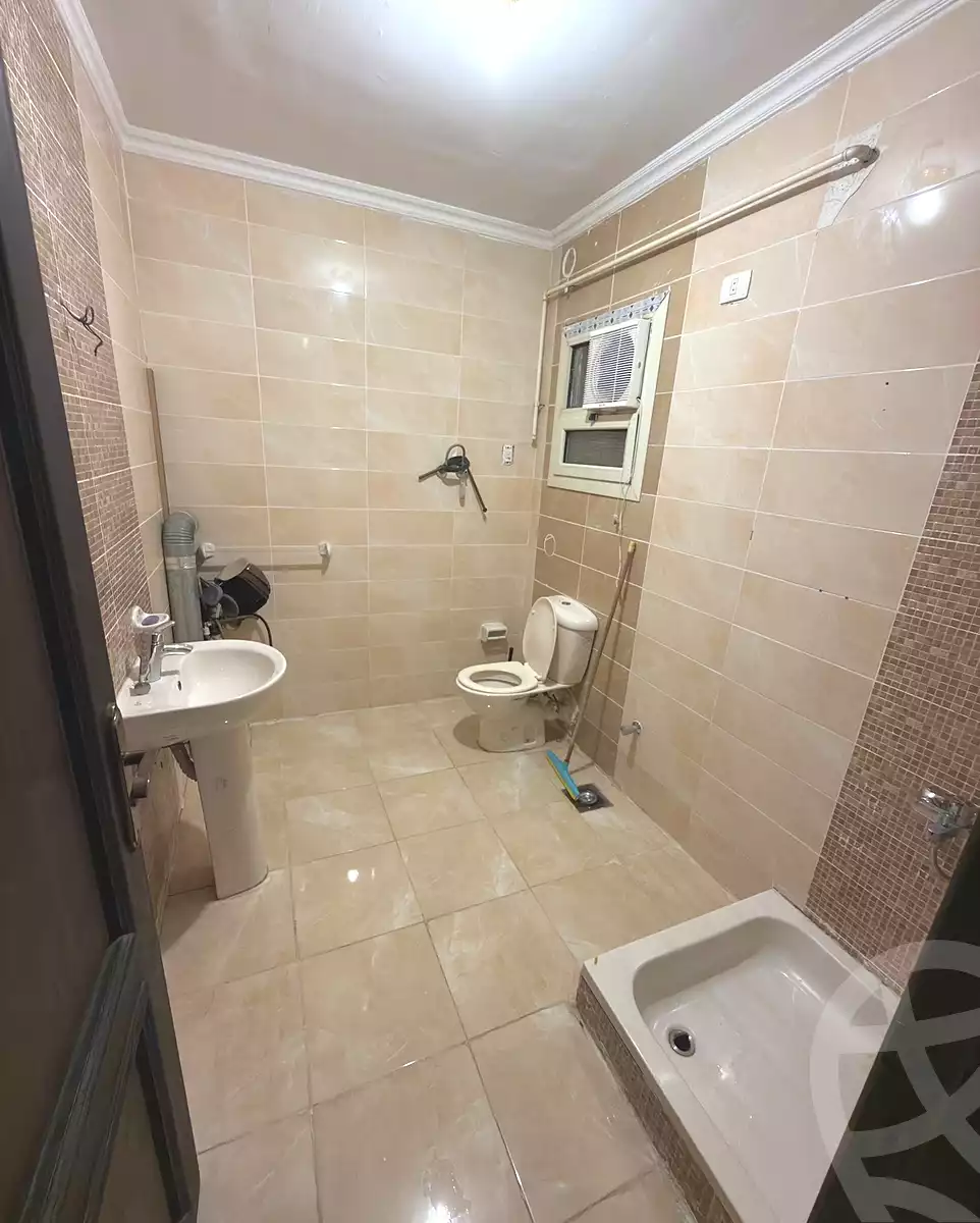 https://aqarmap.com.eg/en/listing/6781229-for-rent-cairo-al-oubour-compounds-dar-misr