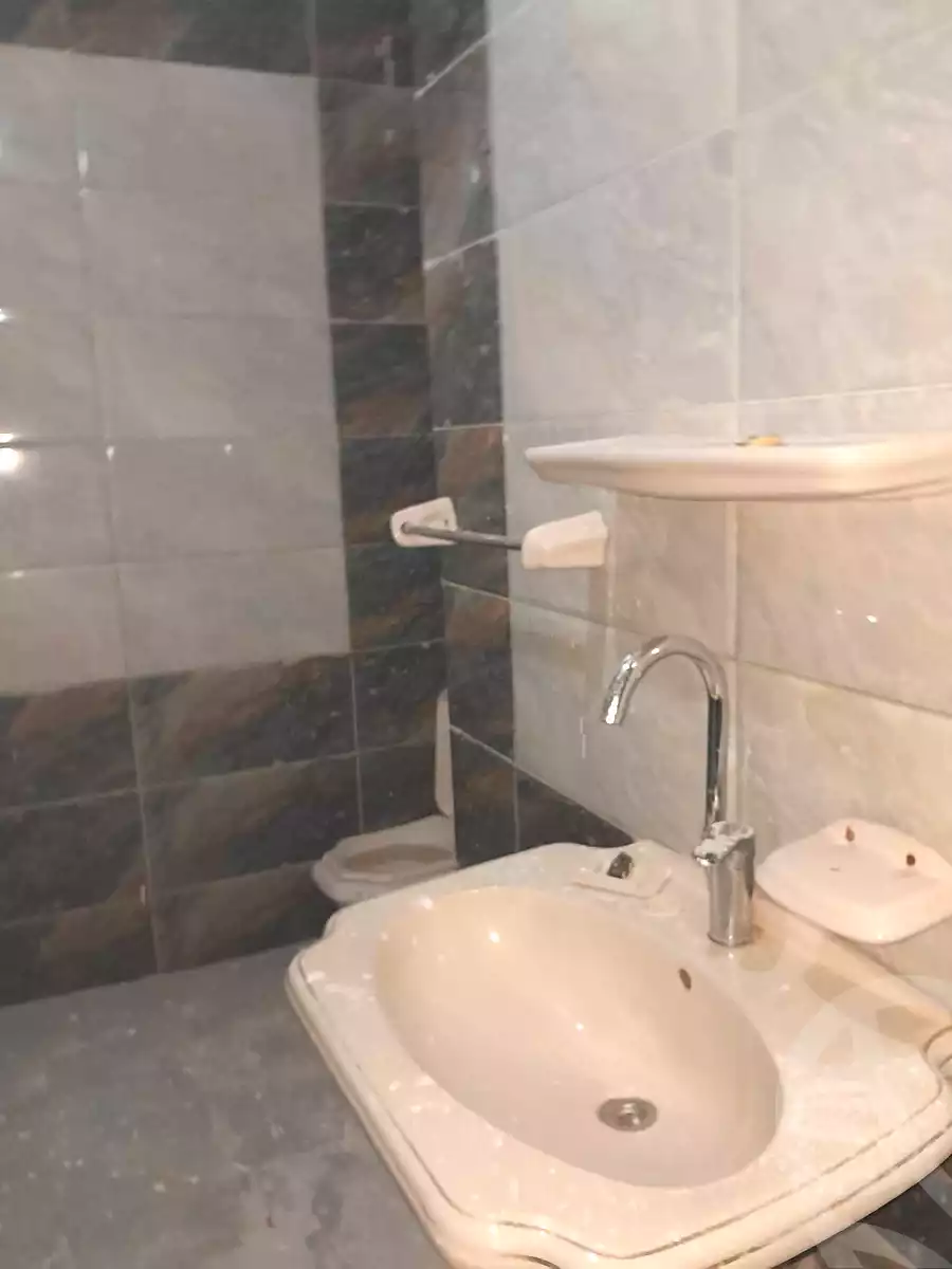 https://aqarmap.com.eg/ar/listing/6781353-for-sale-alexandria-l-jmy-el-hanouvel-el-salam-st