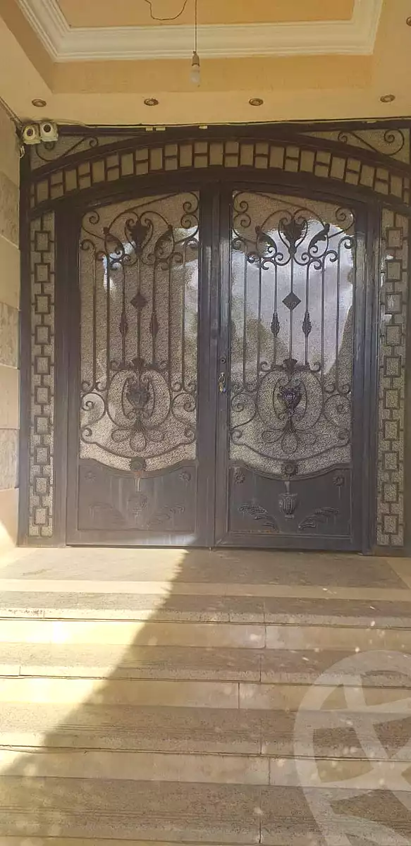 https://aqarmap.com.eg/ar/listing/6781535-for-sale-cairo-new-cairo-ganob-el-akadamiya-south-academy-h-amr-ibn-el-ass-st