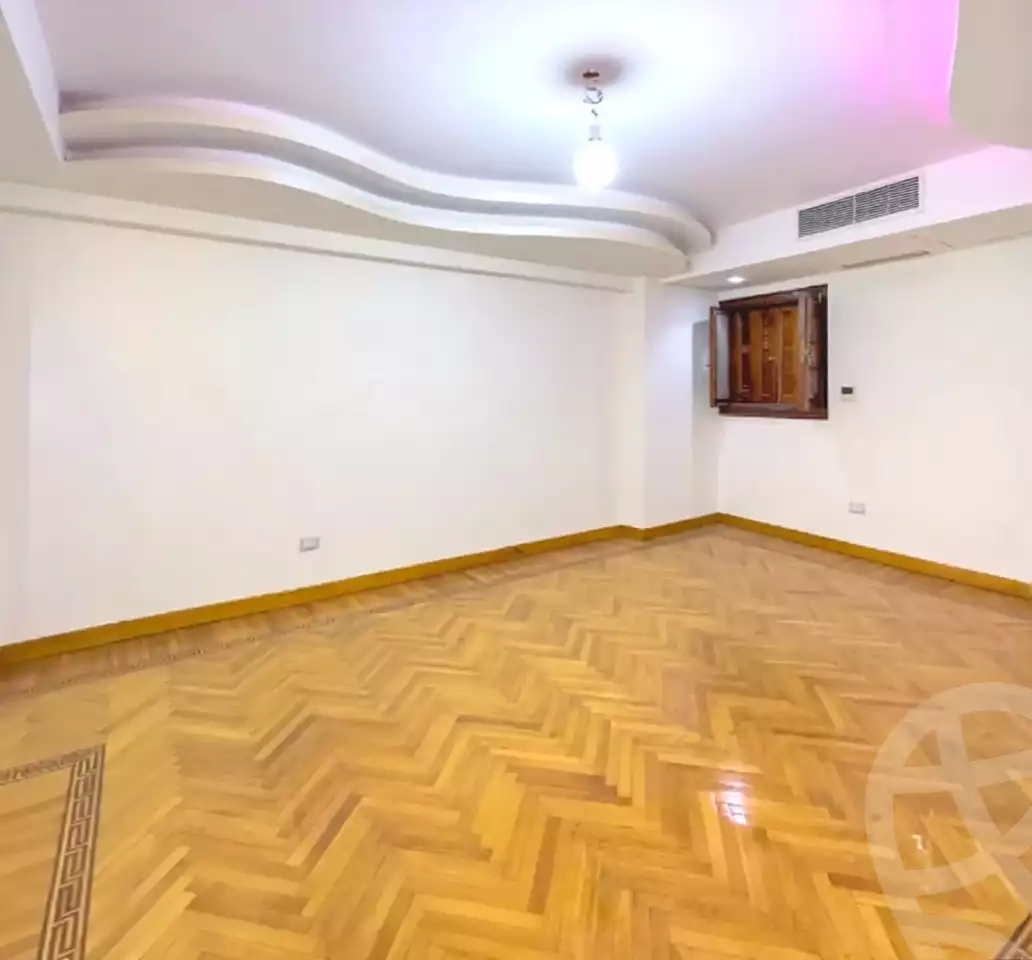 https://aqarmap.com.eg/en/listing/6781582-for-sale-alexandria-ganaklis