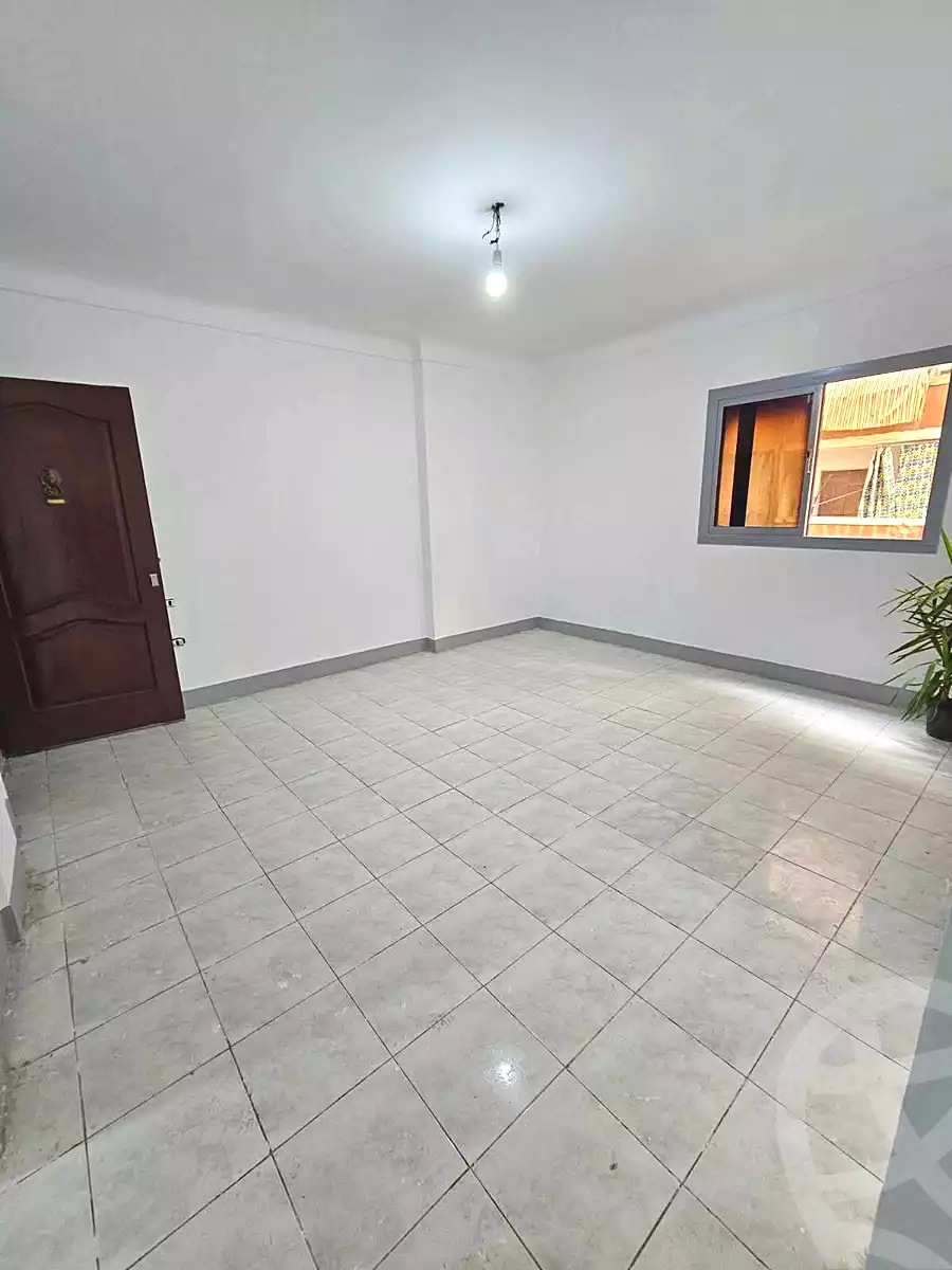 https://aqarmap.com.eg/ar/listing/6781945-for-sale-alexandria-sydy-bshr-sydy-bshr-bhry-amr-el-nogomy-st