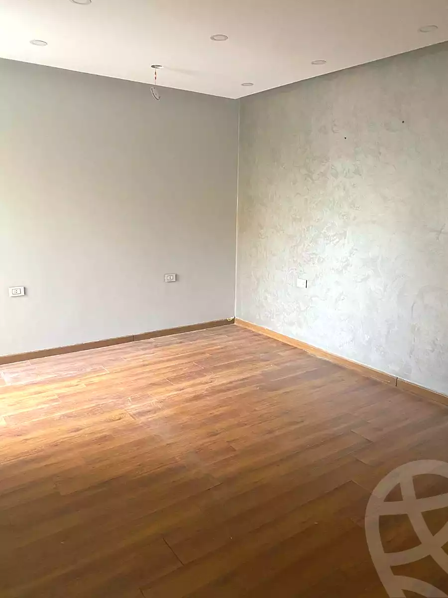 https://aqarmap.com.eg/en/listing/6782032-for-rent-cairo-el-sheikh-zayed-city-compounds-zayed-regency