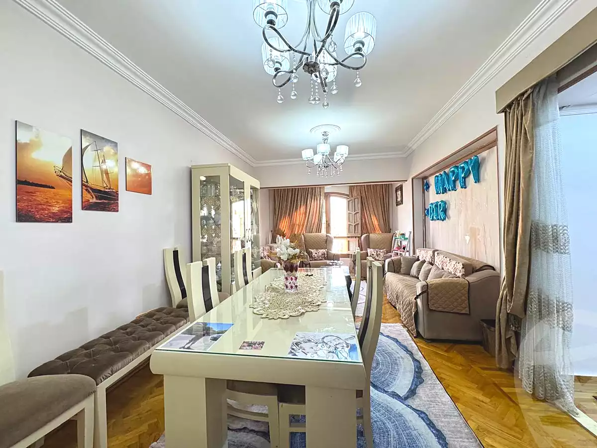 https://aqarmap.com.eg/en/listing/6782157-for-sale-cairo-el-sheikh-zayed-city-el-hay-elawel-street-10