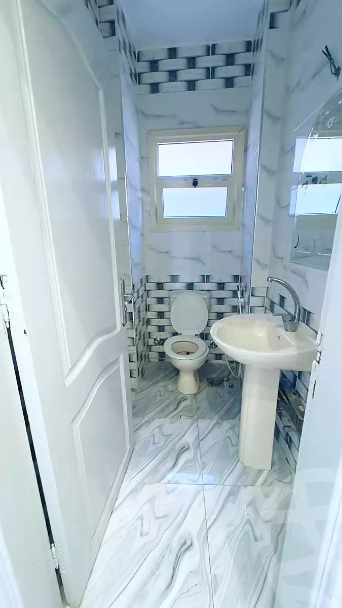 https://aqarmap.com.eg/ar/listing/6783437-for-rent-cairo-6th-of-october-el-ahyaa-neighborhood-1st