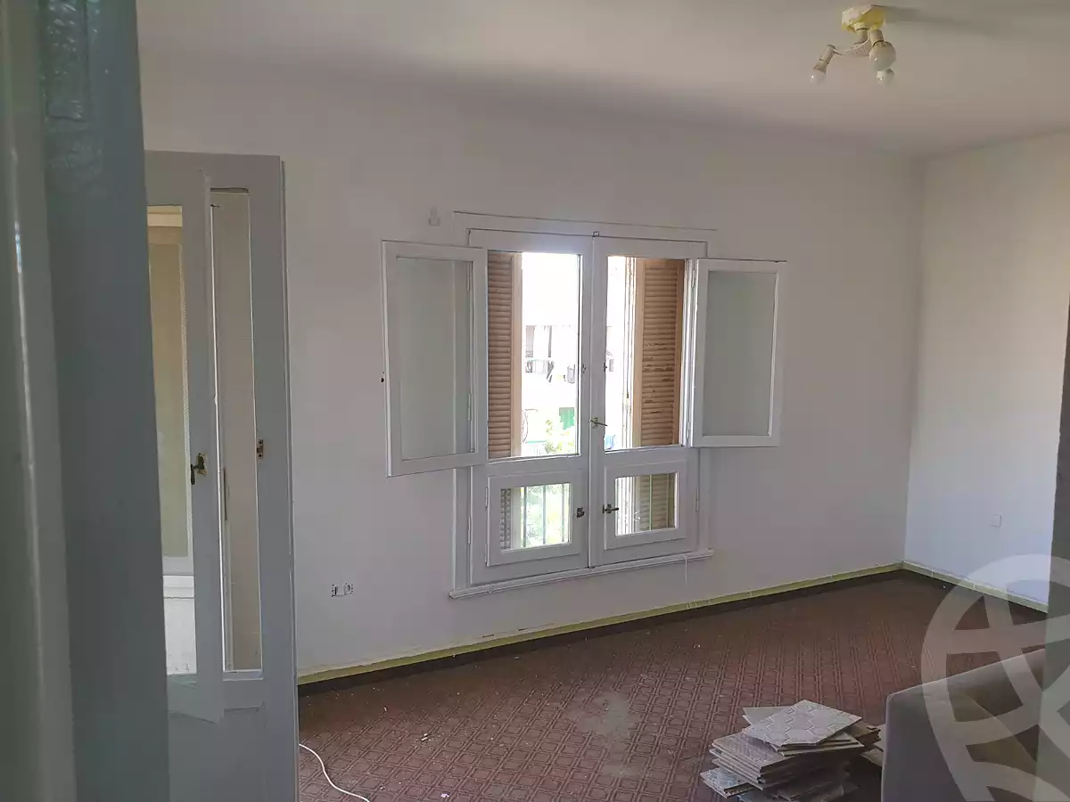 https://aqarmap.com.eg/ar/listing/6783654-for-sale-cairo-el-sheikh-zayed-city-el-hay-elawel-street-10