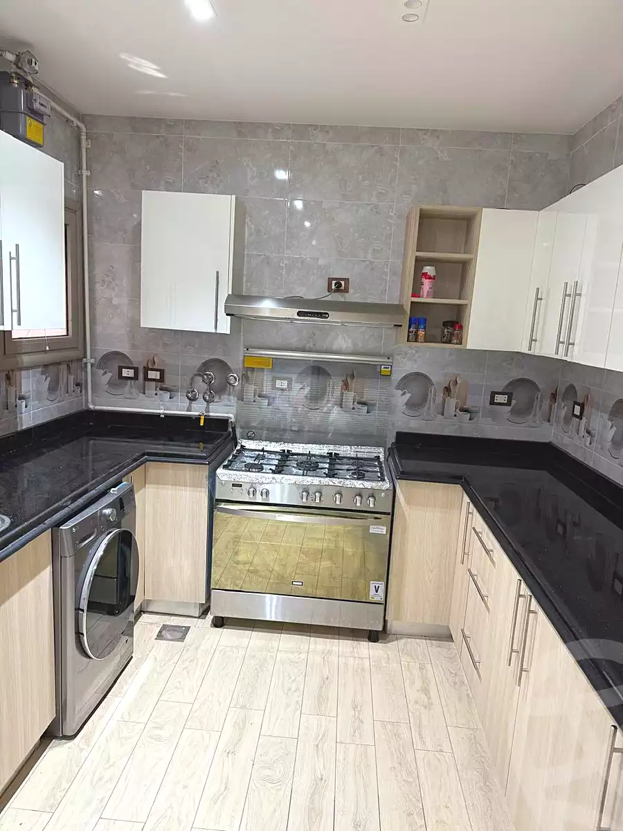 https://aqarmap.com.eg/ar/listing/6783909-for-sale-cairo-new-cairo-compounds-galleria-moon-valley-compound-arabia