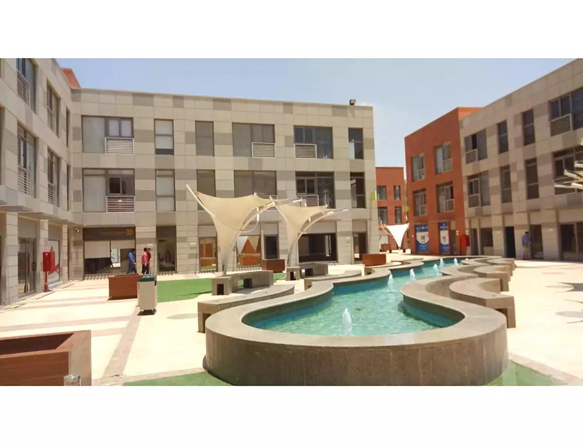 https://aqarmap.com.eg/en/listing/6784064-for-rent-cairo-el-sheikh-zayed-city-compounds-the-courtyard-mall-dorra
