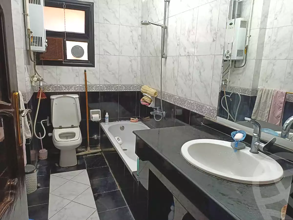https://aqarmap.com.eg/en/listing/6784331-for-sale-cairo-helwan-rostom-st