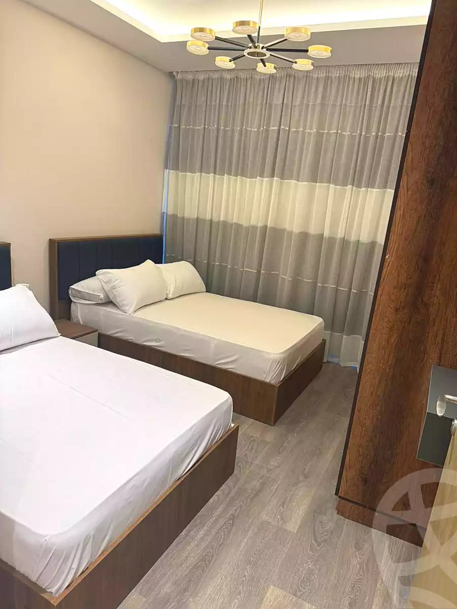 https://aqarmap.com.eg/ar/listing/6784741-for-sale-cairo-el-sheikh-zayed-city-compounds-zyd-wr-llttwyr-park-towers-zed-el-sheikh-zayed-compound