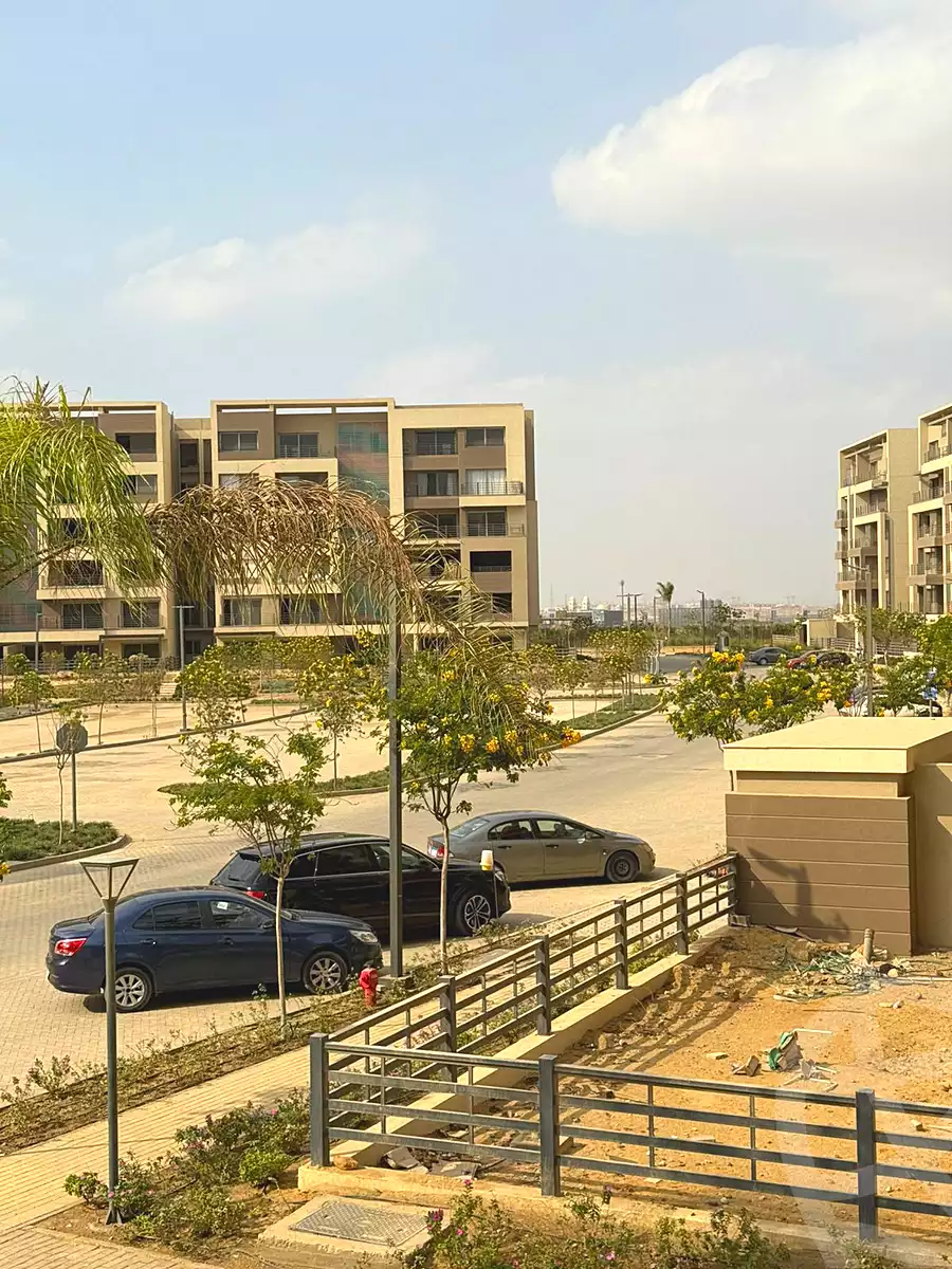 شقة بـ٣ غرف نوم في Capital Gardens، صورة ٩ من ١٠