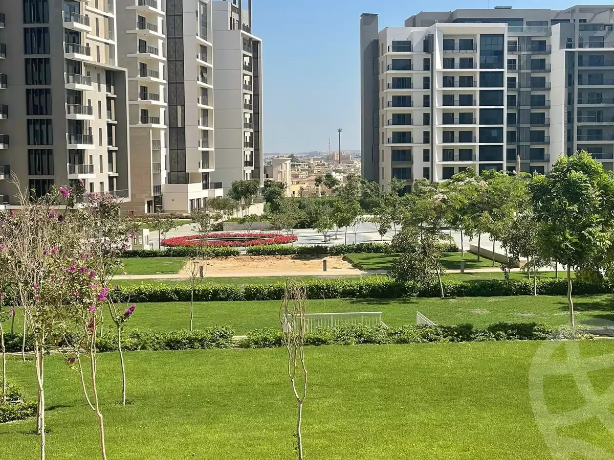 https://aqarmap.com.eg/en/listing/6785164-for-sale-cairo-el-sheikh-zayed-city-compounds-zyd-wr-llttwyr-park-towers-zed-el-sheikh-zayed-compound