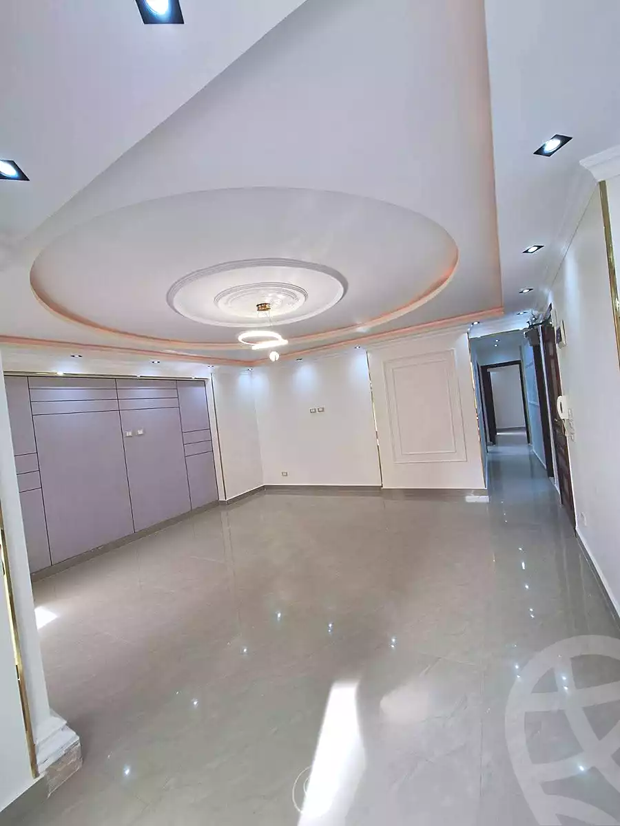 https://aqarmap.com.eg/ar/listing/6785649-for-sale-alexandria-sydy-bshr-sydy-bshr-bhry-gamal-abd-el-nasir-st