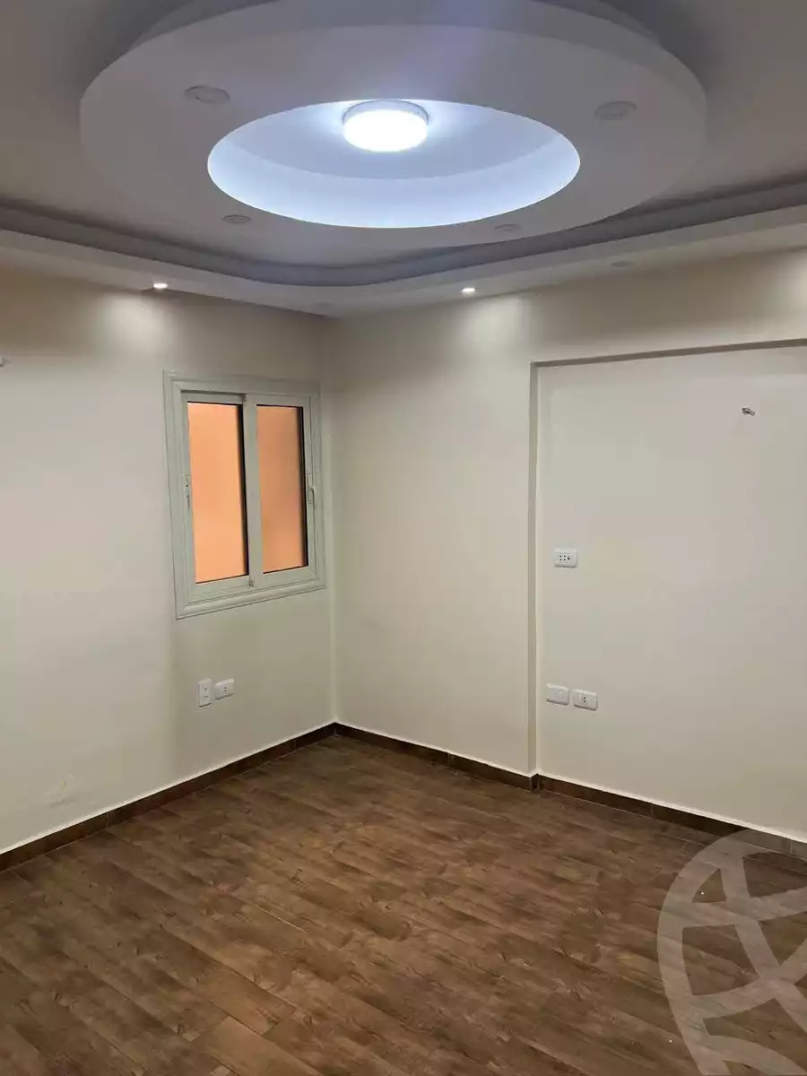 https://aqarmap.com.eg/ar/listing/6786000-for-rent-cairo-helwan-mostafa-fahmy-st