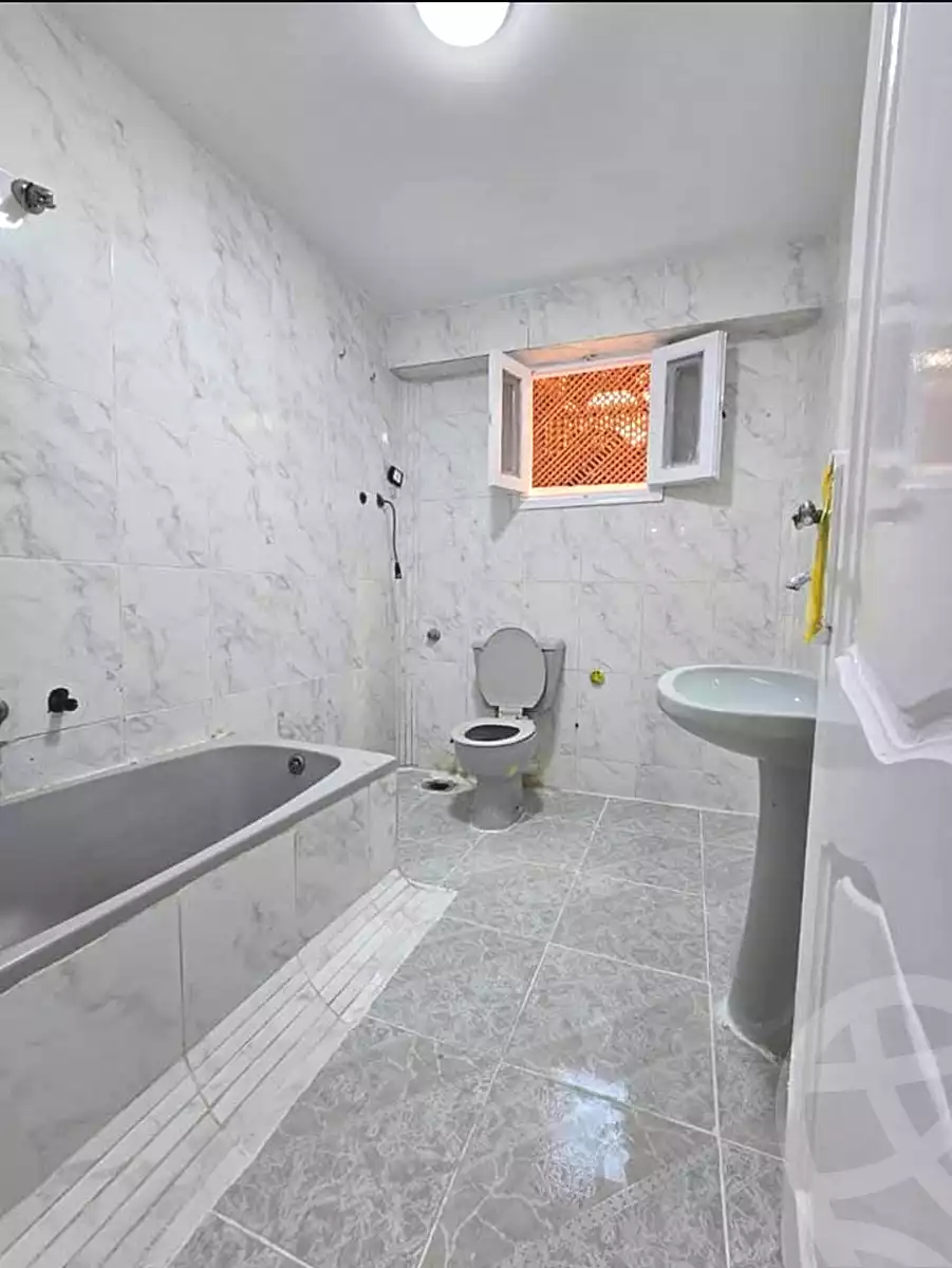 https://aqarmap.com.eg/ar/listing/6786658-for-sale-alexandria-l-jmy-shataa-el-nakheel