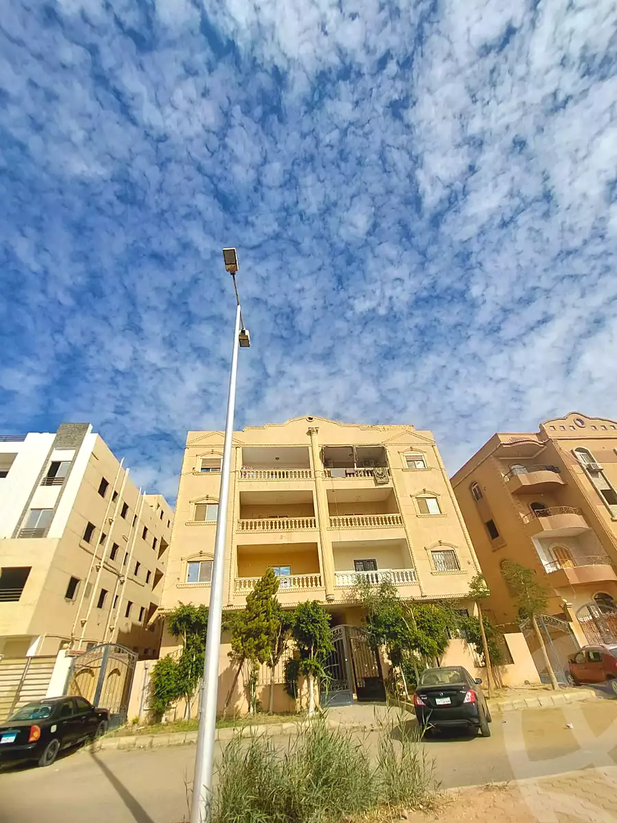 https://aqarmap.com.eg/ar/listing/6786852-for-sale-cairo-el-shorouk-lmntq-lthmn-neighbourhood-1