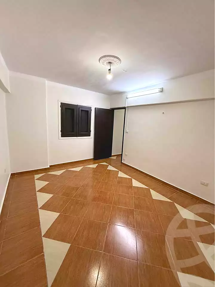https://aqarmap.com.eg/en/listing/6787065-for-sale-alexandria-el-asafra-l-sfr-bhry