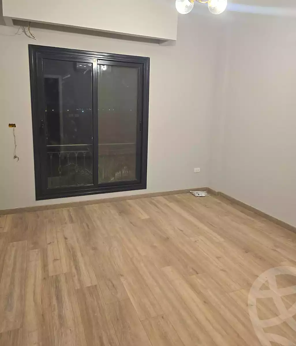 https://aqarmap.com.eg/ar/listing/6787960-for-rent-cairo-el-sheikh-zayed-city-compounds-kmbwnd-fyldj-wyst-dr-llttwyr