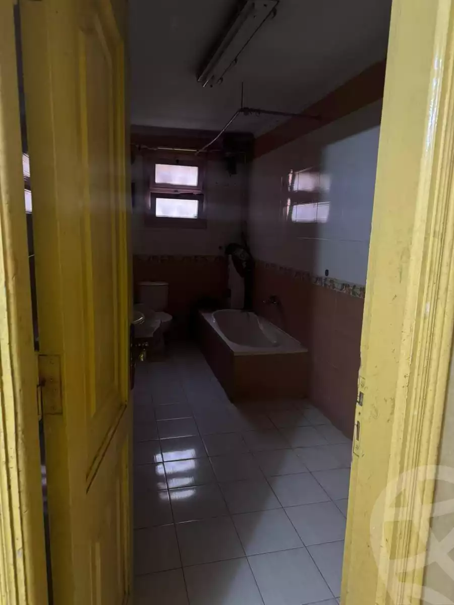 https://aqarmap.com.eg/ar/listing/6788340-for-sale-cairo-helwan-sherif-st
