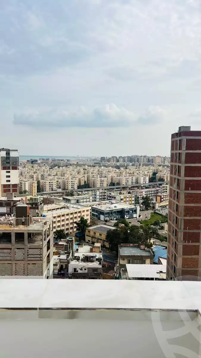 https://aqarmap.com.eg/en/listing/6788600-for-sale-alexandria-bw-qyr
