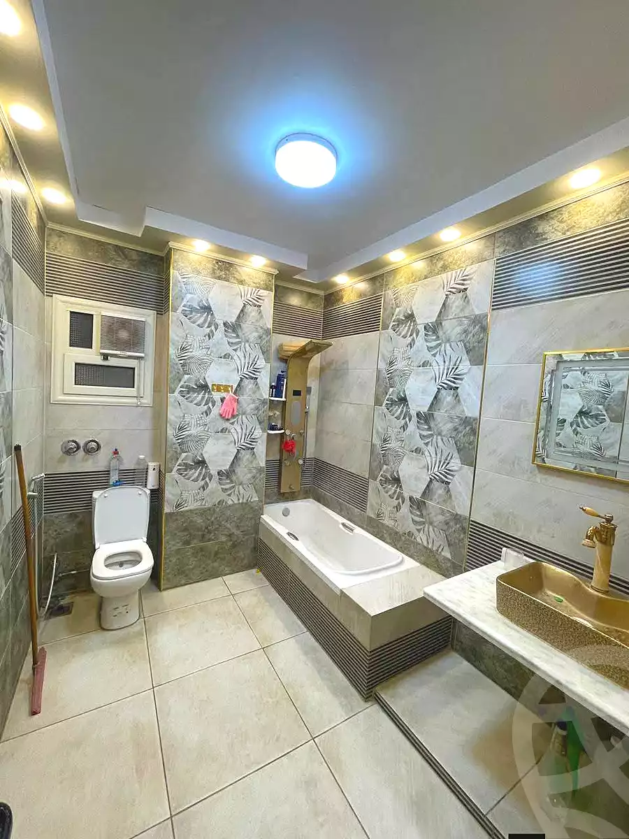 https://aqarmap.com.eg/ar/listing/6788908-for-sale-alexandria-l-jmy-lbytsh-ibrahim-othman-st
