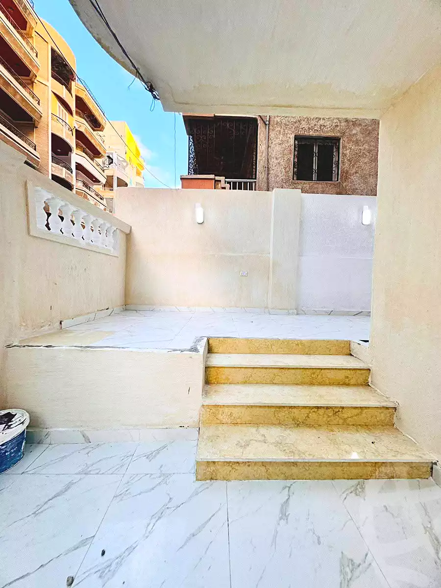 https://aqarmap.com.eg/en/listing/6789336-for-sale-alexandria-l-jmy-el-kilo-21