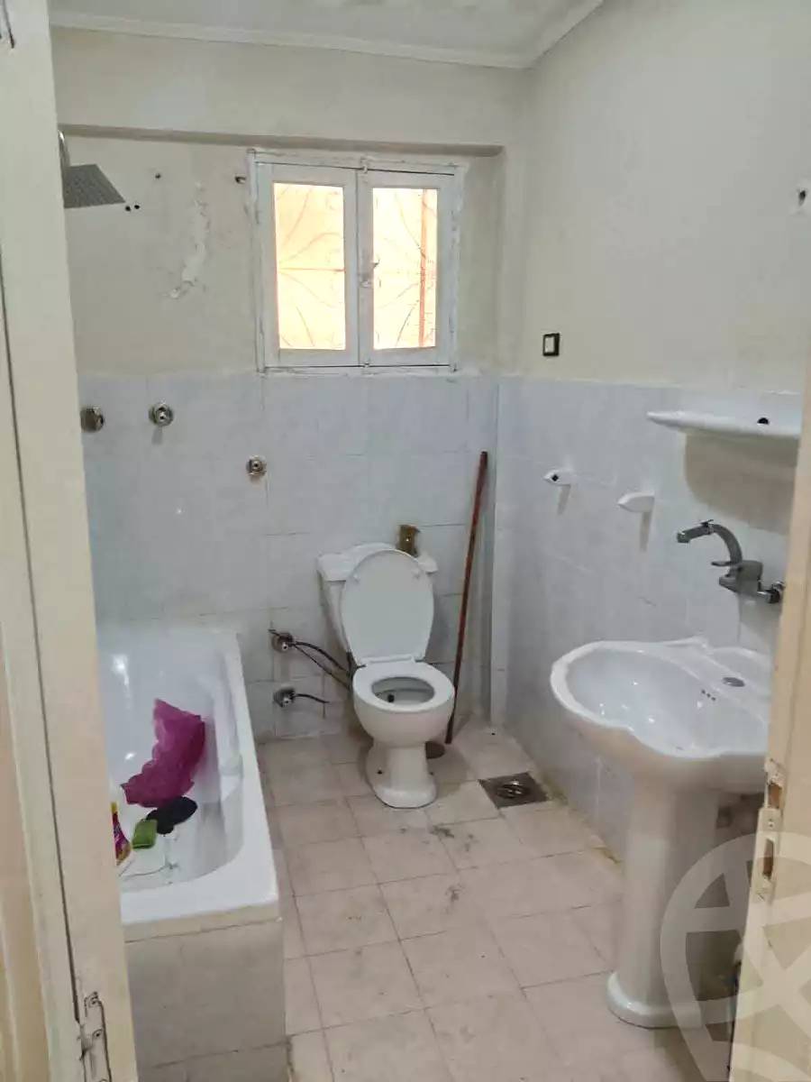 https://aqarmap.com.eg/en/listing/6789456-for-sale-alexandria-l-jmy-el-hanouvel-el-salam-st