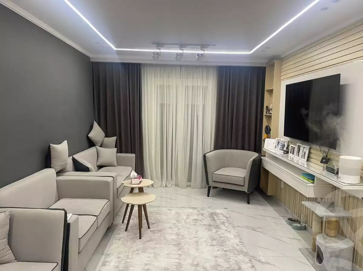 https://aqarmap.com.eg/ar/listing/6790740-for-rent-cairo-new-cairo-compounds-mountain-view-hyde-park