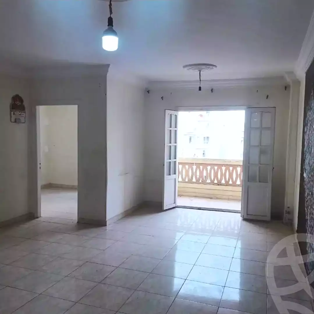 https://aqarmap.com.eg/ar/listing/6792372-for-sale-alexandria-sydy-bshr-sydy-bshr-bhry-ali-hipa-st