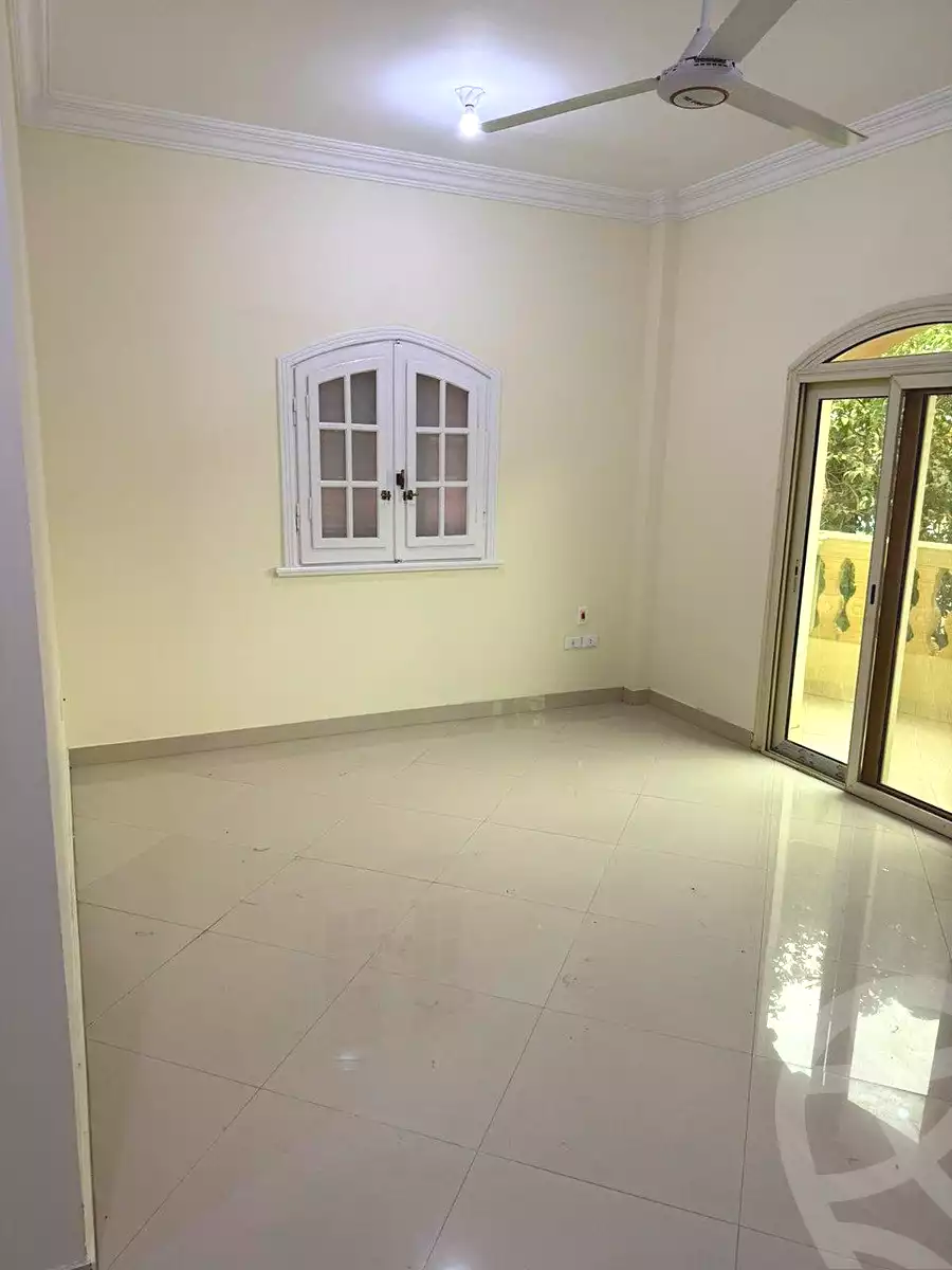 https://aqarmap.com.eg/ar/listing/6792375-for-rent-cairo-new-cairo-ganob-el-akadamiya-south-academy-a-zaid-ebn-haretha-st