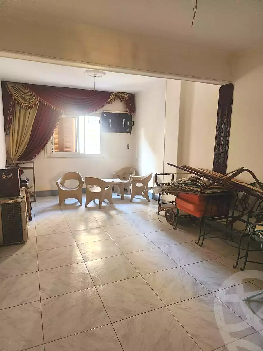 https://aqarmap.com.eg/ar/listing/6792462-for-rent-cairo-heliopolis-heliopolis-square-mohammed-farid-st