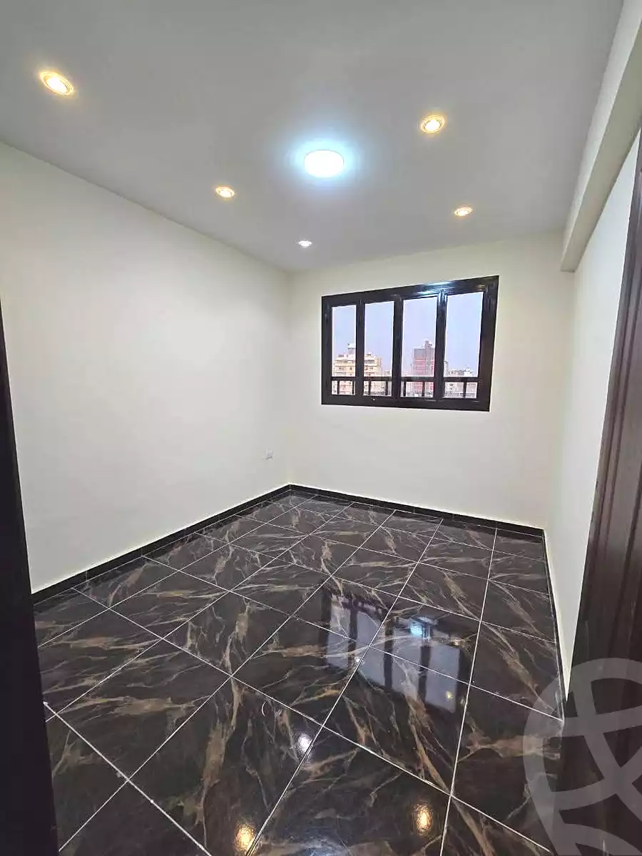 https://aqarmap.com.eg/ar/listing/6793869-for-sale-alexandria-miami-shr-jml-bd-lnsr