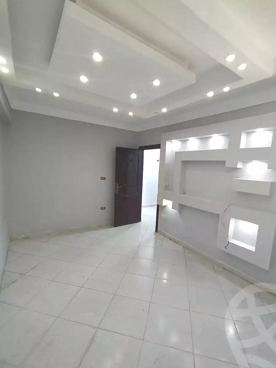 https://aqarmap.com.eg/en/listing/6794144-for-sale-alexandria-lsywf-el-falki