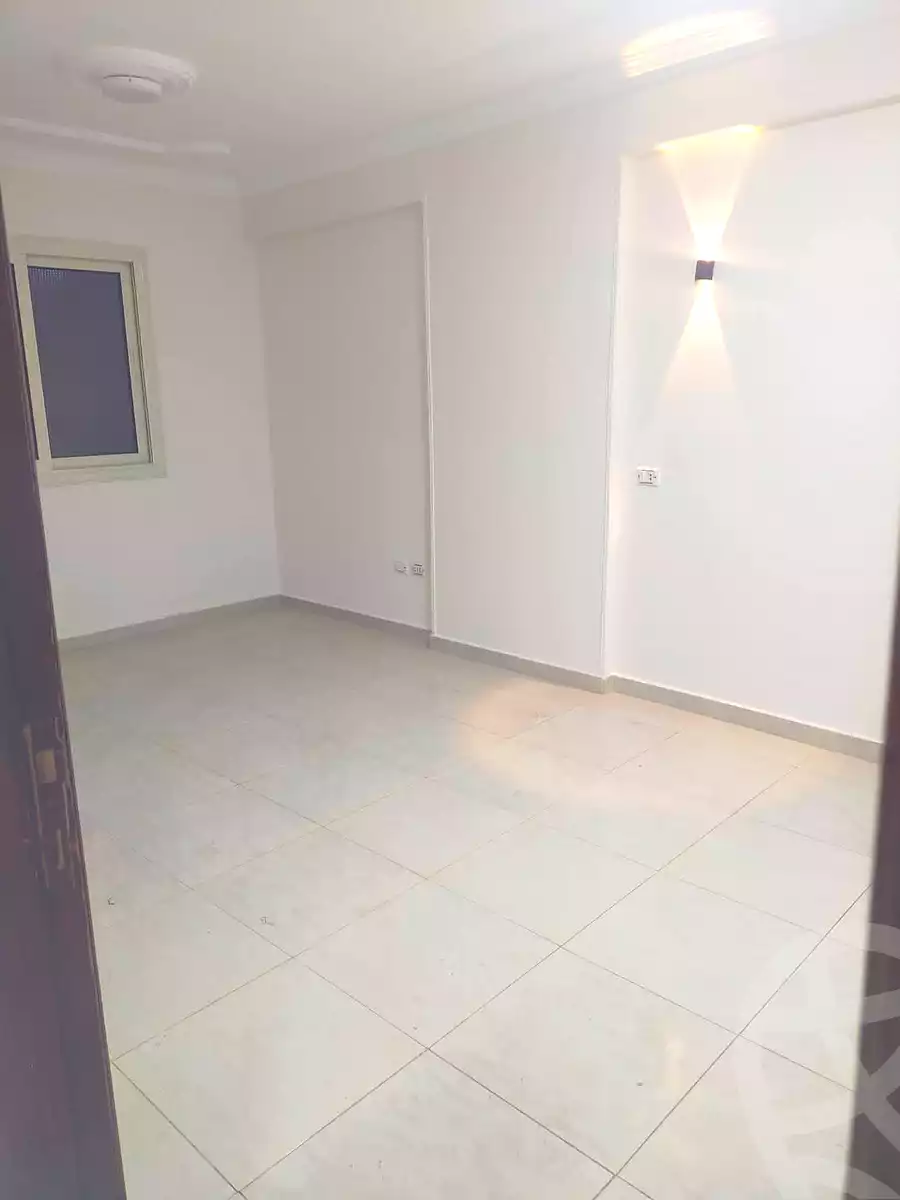 https://aqarmap.com.eg/ar/listing/6794374-for-sale-cairo-helwan-hadayek-helwan-el-eshrein-st