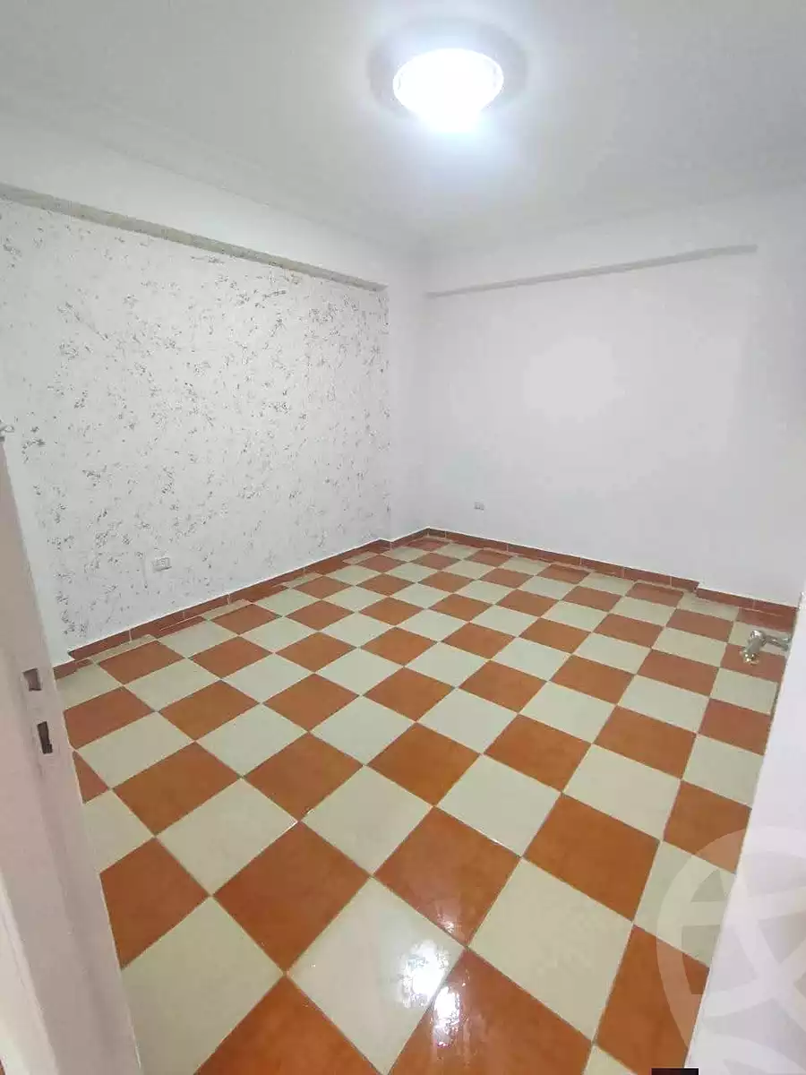 https://aqarmap.com.eg/en/listing/6796056-for-sale-alexandria-lsywf-el-falki