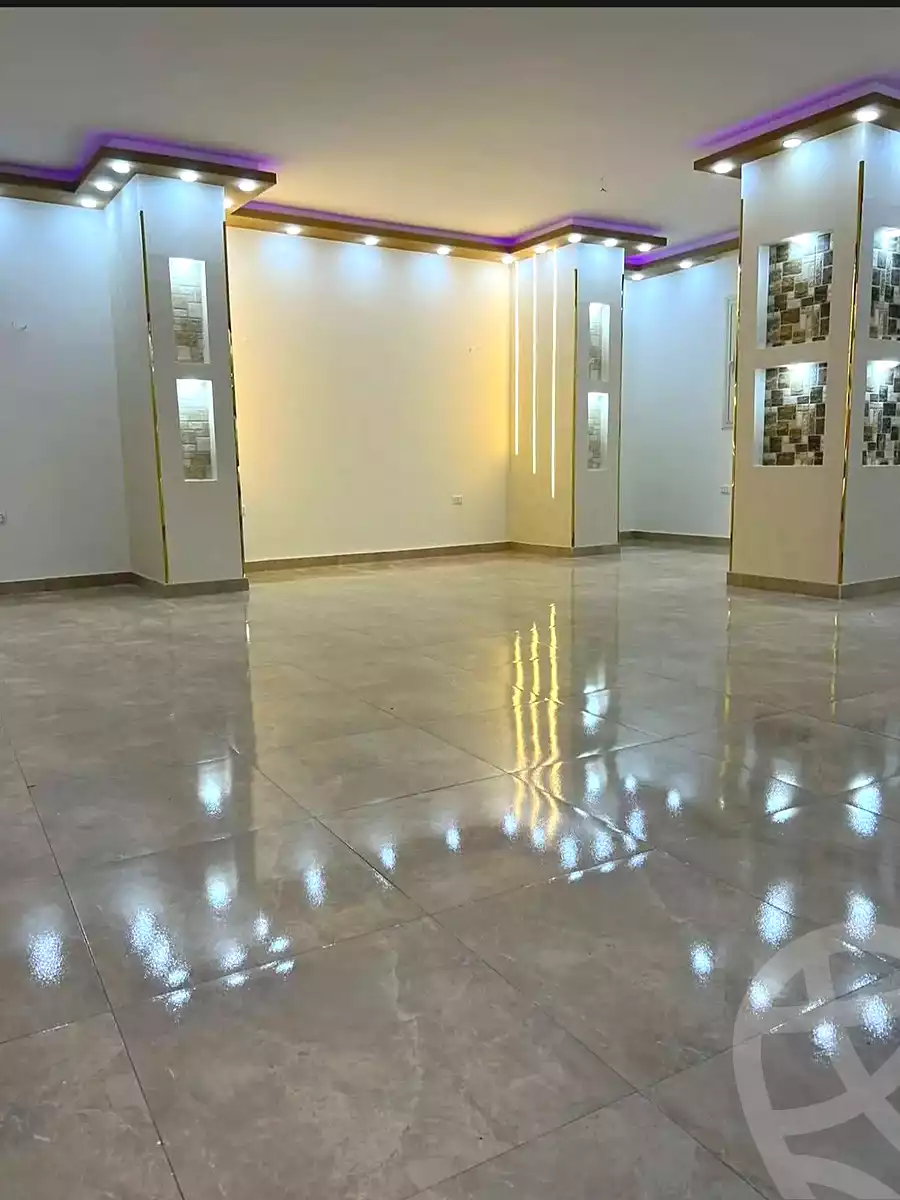 https://aqarmap.com.eg/ar/listing/6796086-for-sale-cairo-helwan-hadayek-helwan-nile-corniche-st